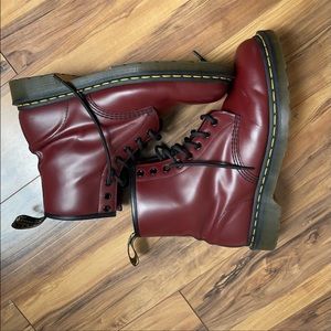 Mens Doc Martens 9 cherry red 1460